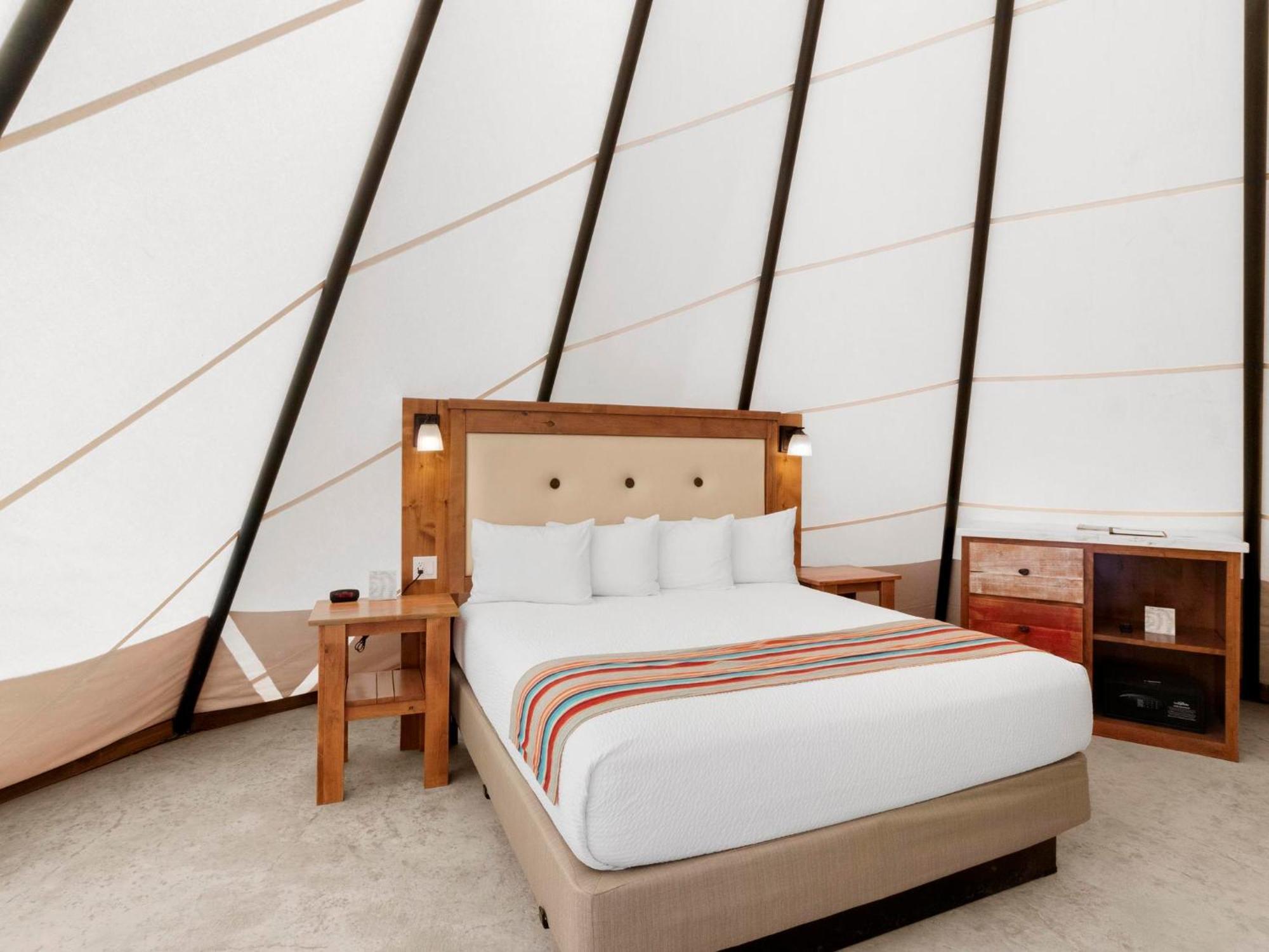 Bluff Dwellings Resort מראה חיצוני תמונה